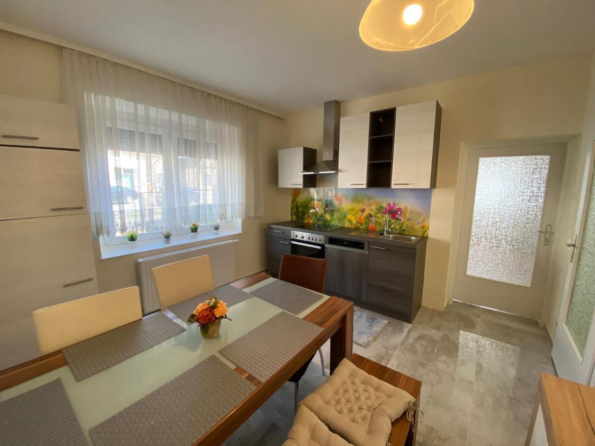 Ferienhaus Lina Нойзидл ам Зее Екстериор снимка