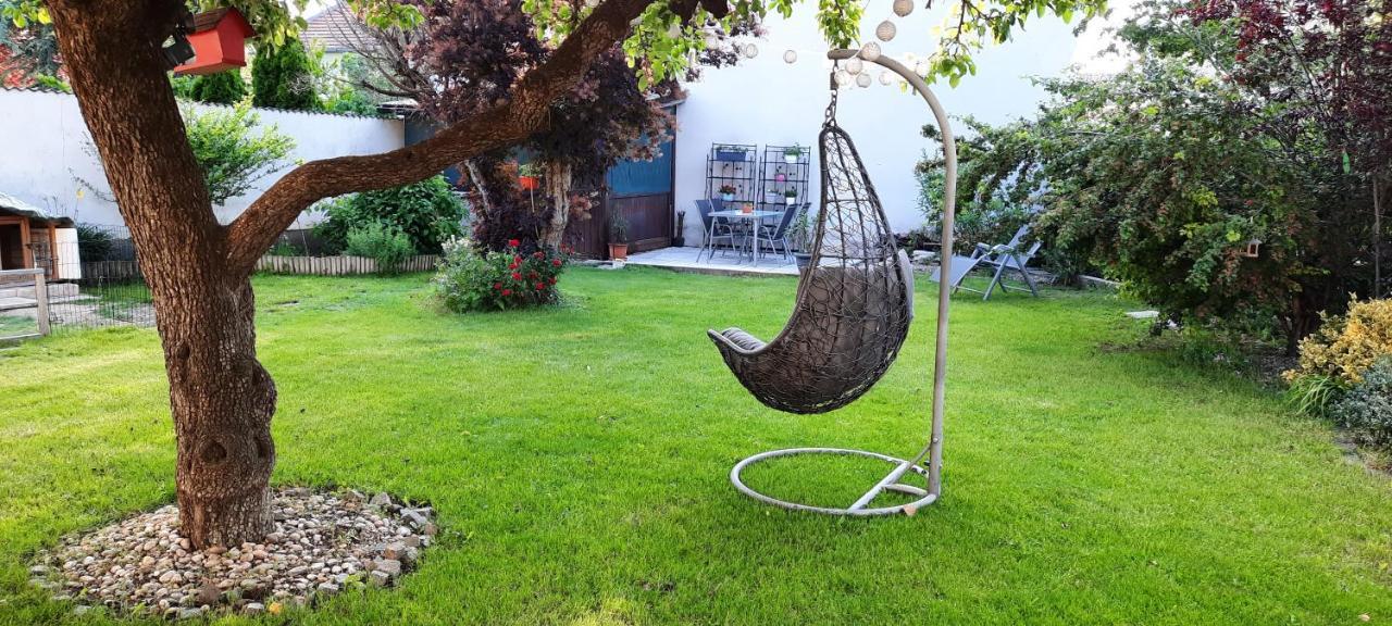 Ferienhaus Lina Нойзидл ам Зее Екстериор снимка